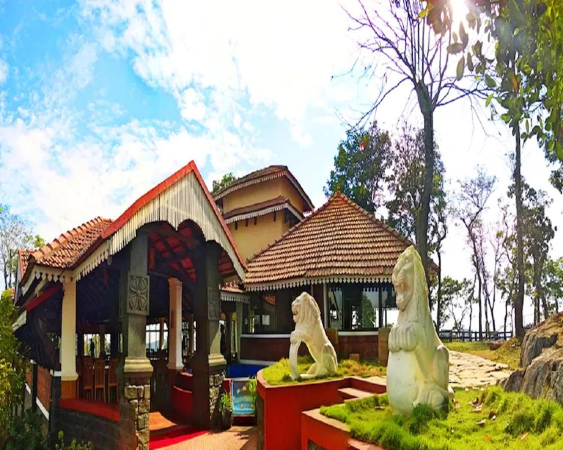 The Porcupine Castle Resort Madikeri Extérieur photo