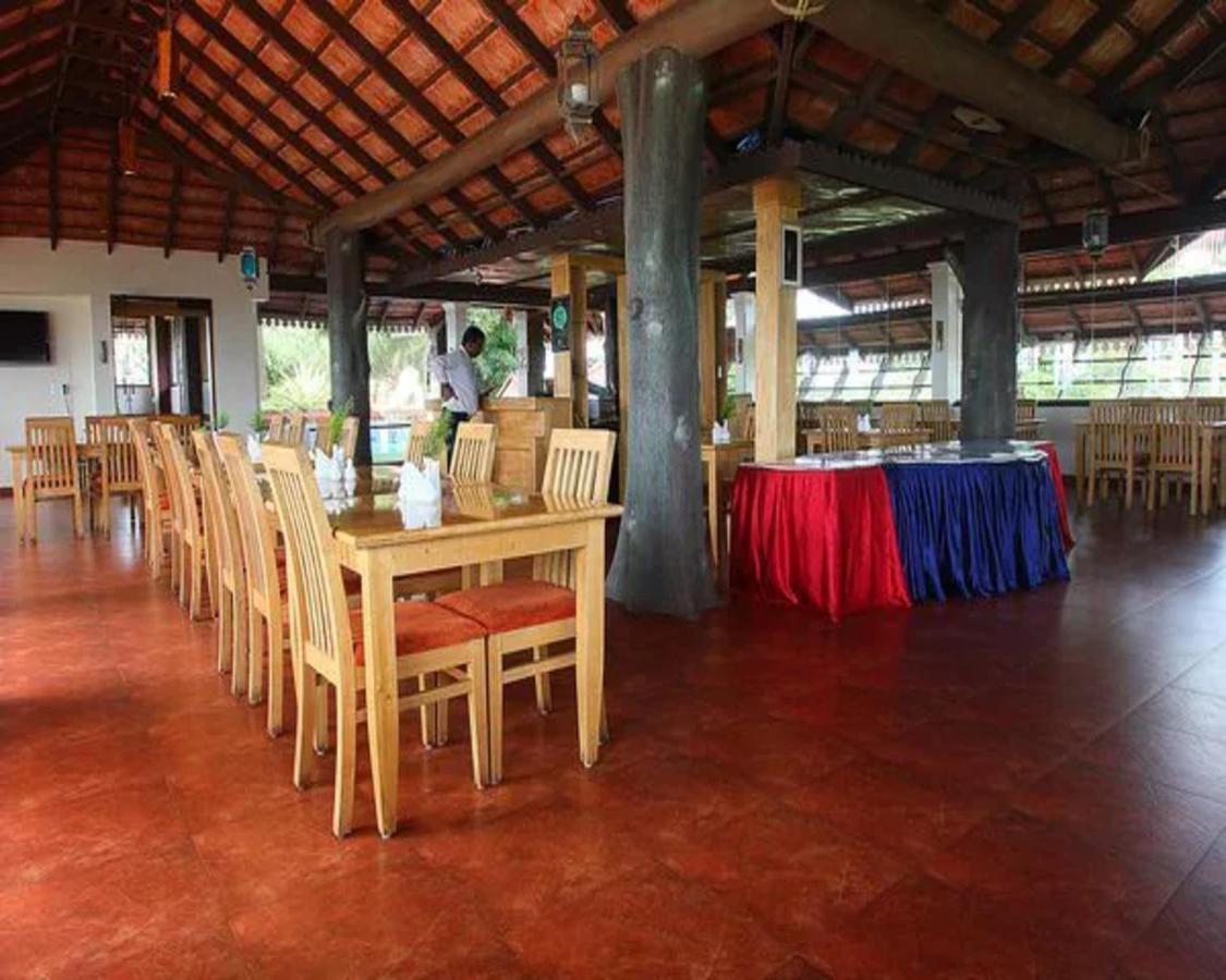 The Porcupine Castle Resort Madikeri Extérieur photo