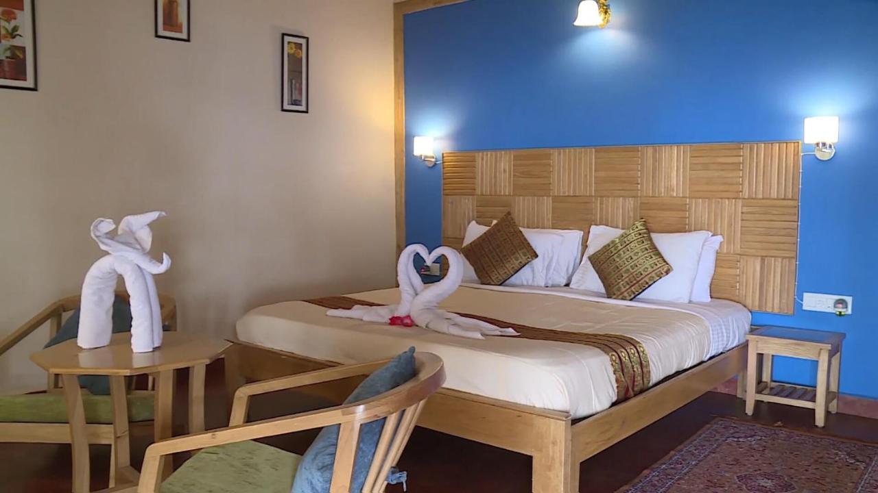 The Porcupine Castle Resort Madikeri Extérieur photo