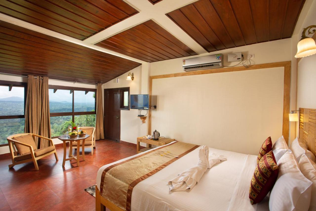 The Porcupine Castle Resort Madikeri Extérieur photo