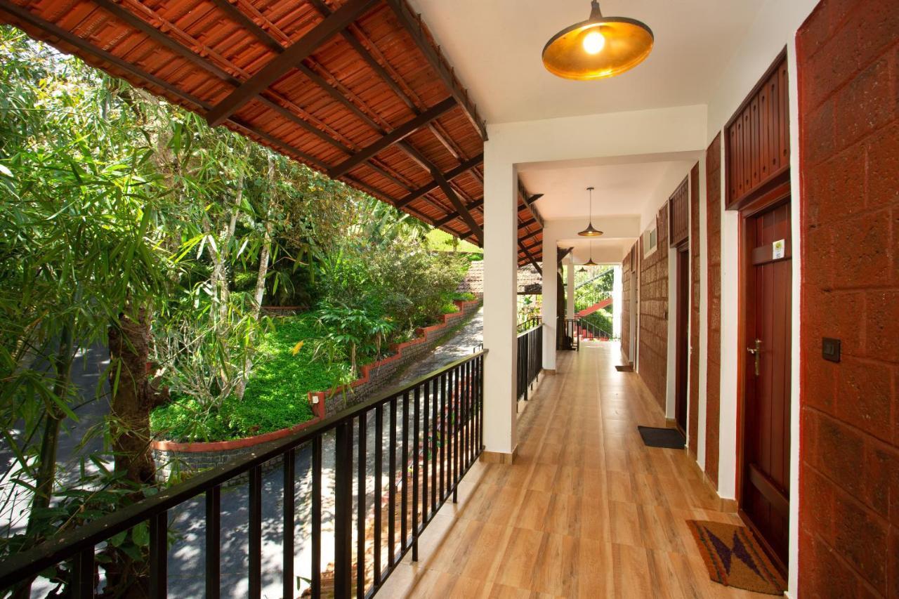 The Porcupine Castle Resort Madikeri Extérieur photo