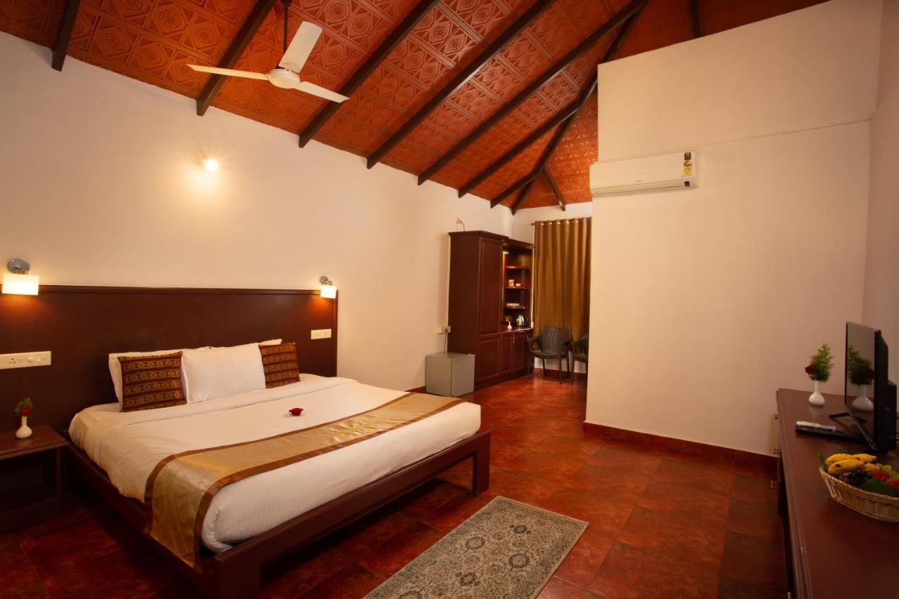 The Porcupine Castle Resort Madikeri Extérieur photo